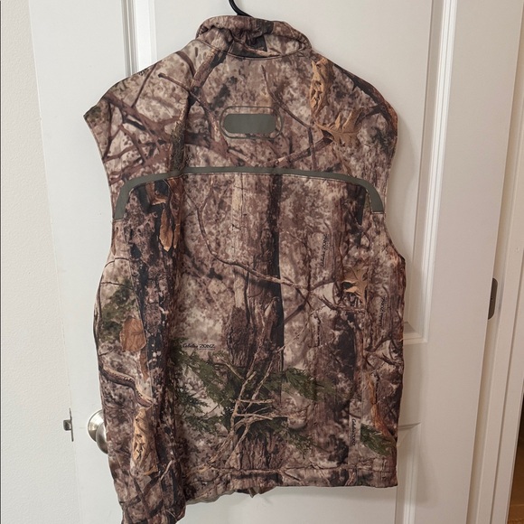 Cabela's Woodland Camo Vest - Picture 7 of 11